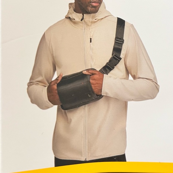 Lolë Black Handwarmer Belt Bag - Picture 2 of 4